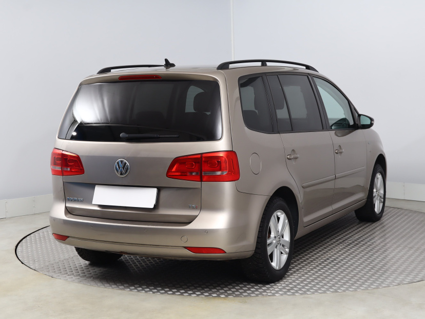 Volkswagen Touran, 2012