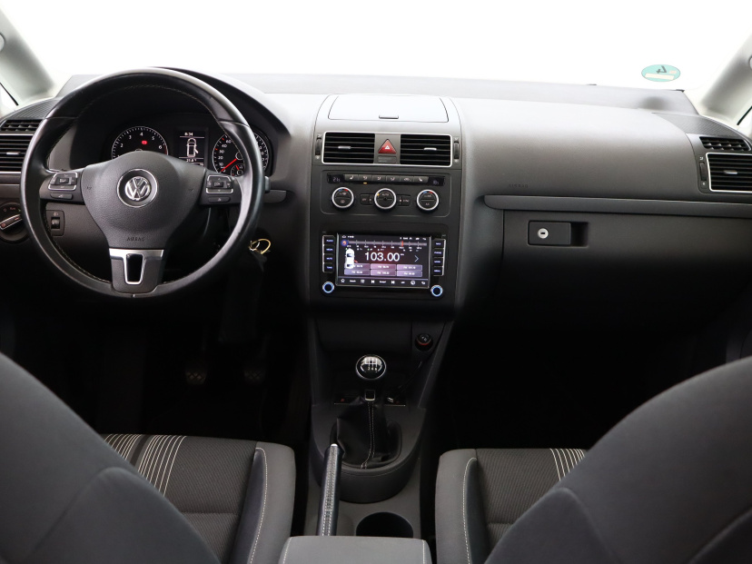 Volkswagen Touran, 2012