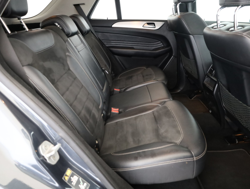 Mercedes-Benz ML, 2012