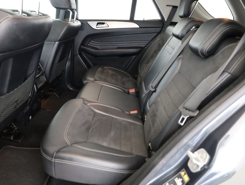 Mercedes-Benz ML, 2012
