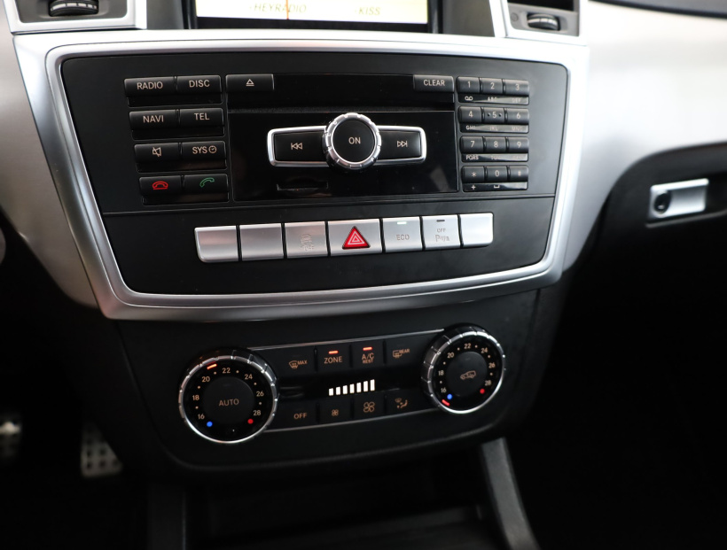 Mercedes-Benz ML, 2012