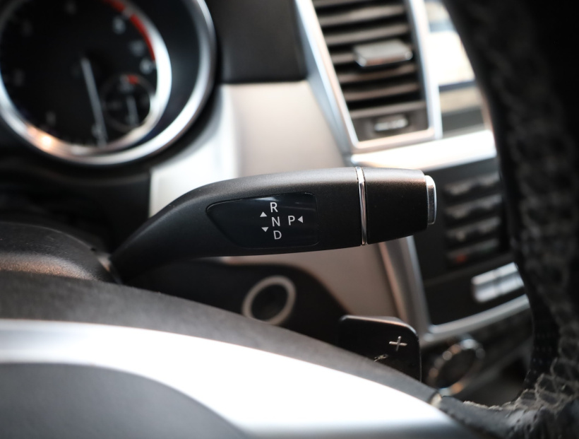 Mercedes-Benz ML, 2012