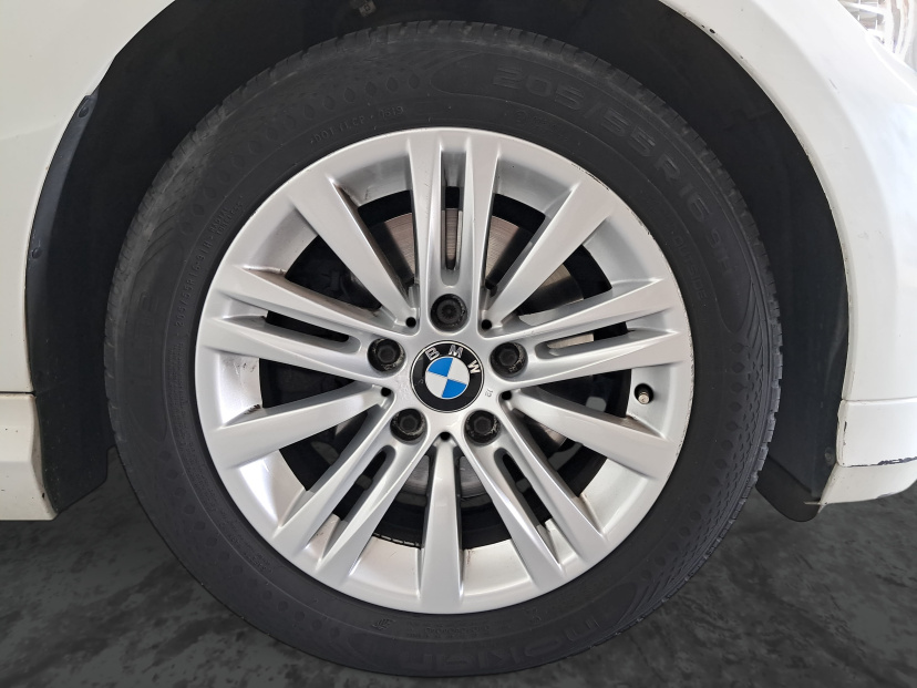 BMW 3, 2012