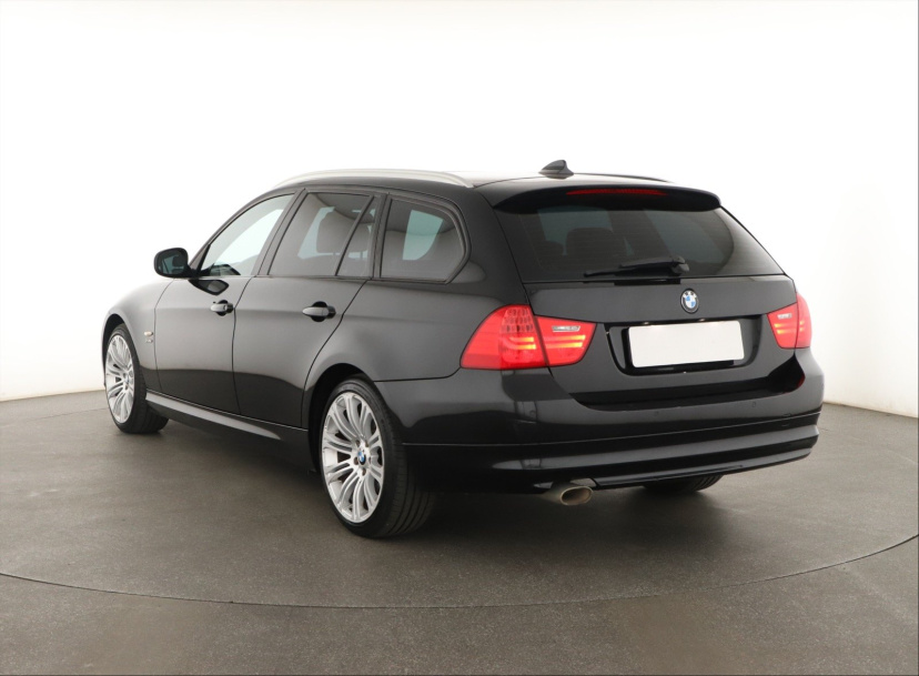 BMW 3, 2012