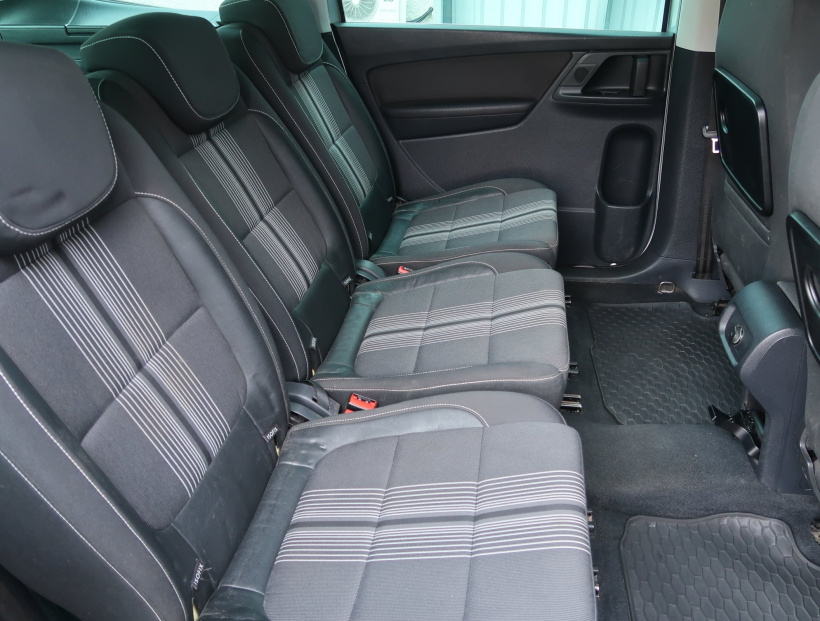 Volkswagen Sharan, 2012