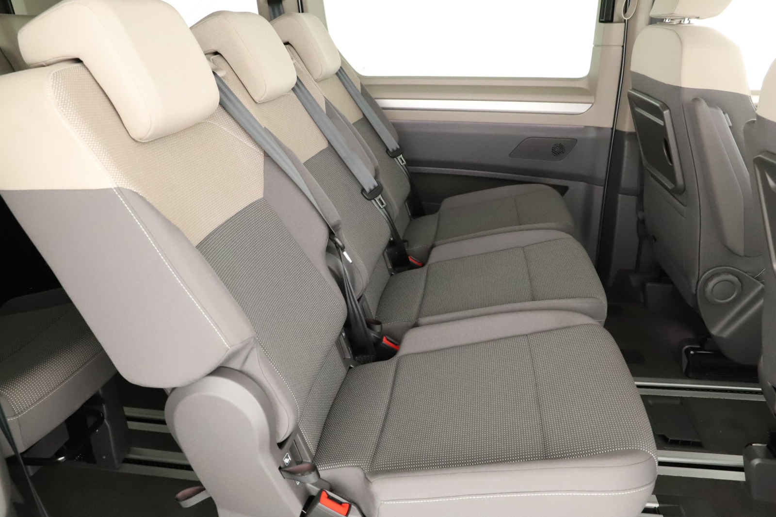 Volkswagen Multivan - 2025