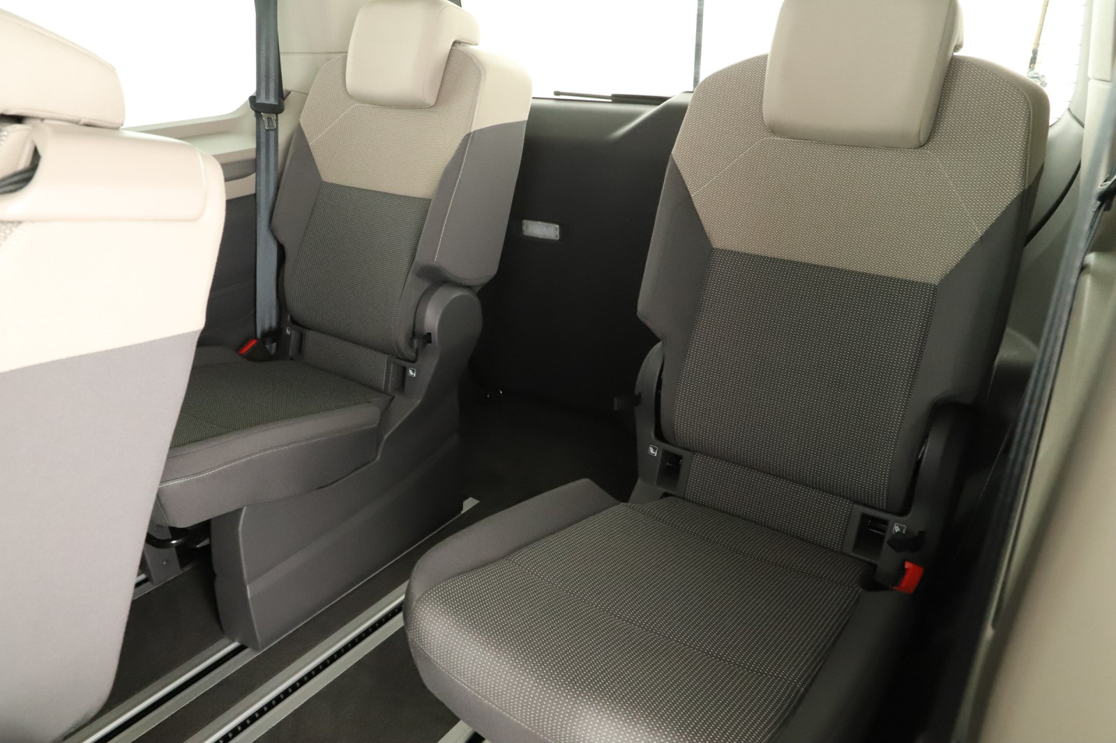 Volkswagen Multivan - 2025