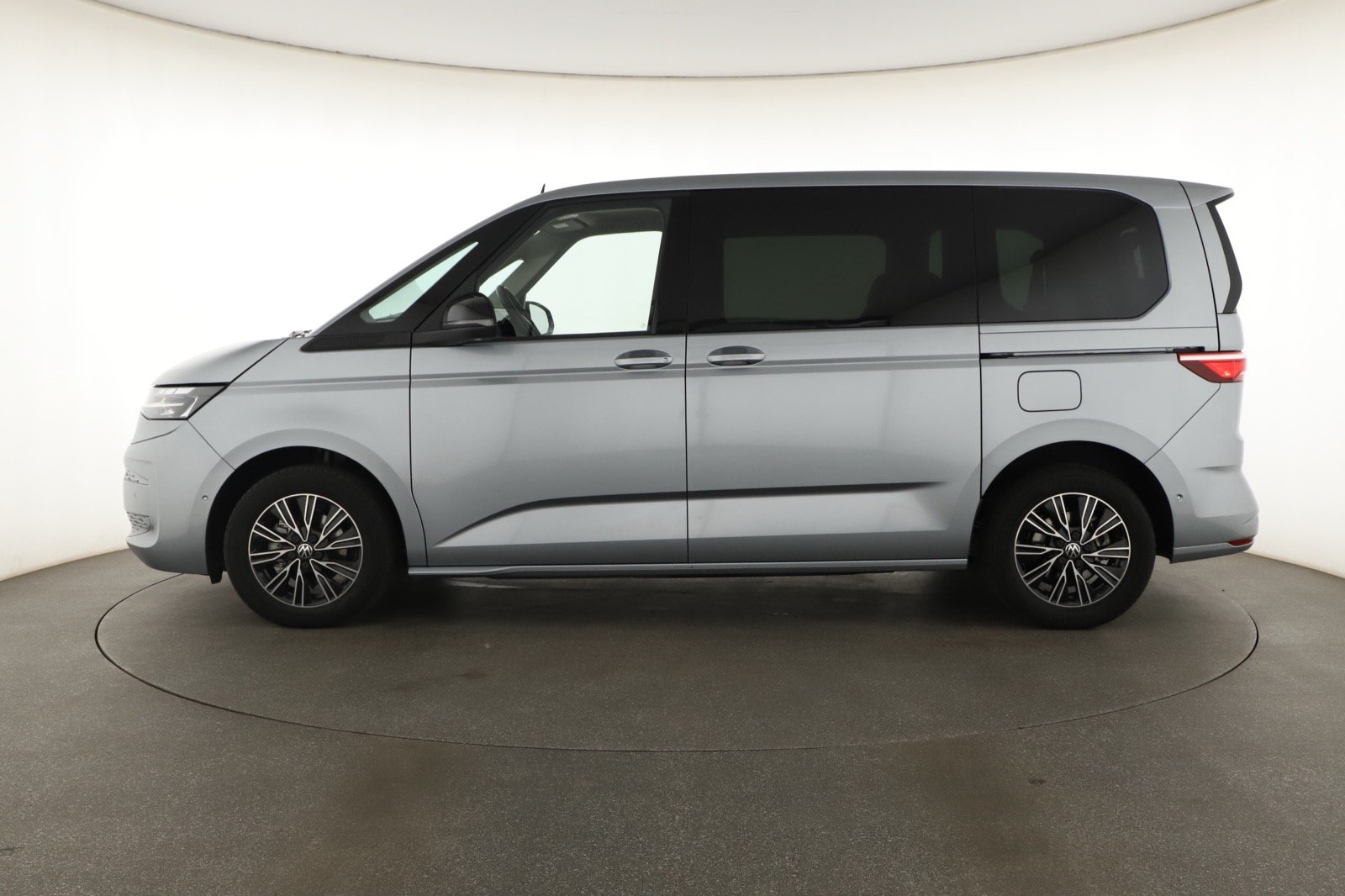 Volkswagen Multivan - 2025