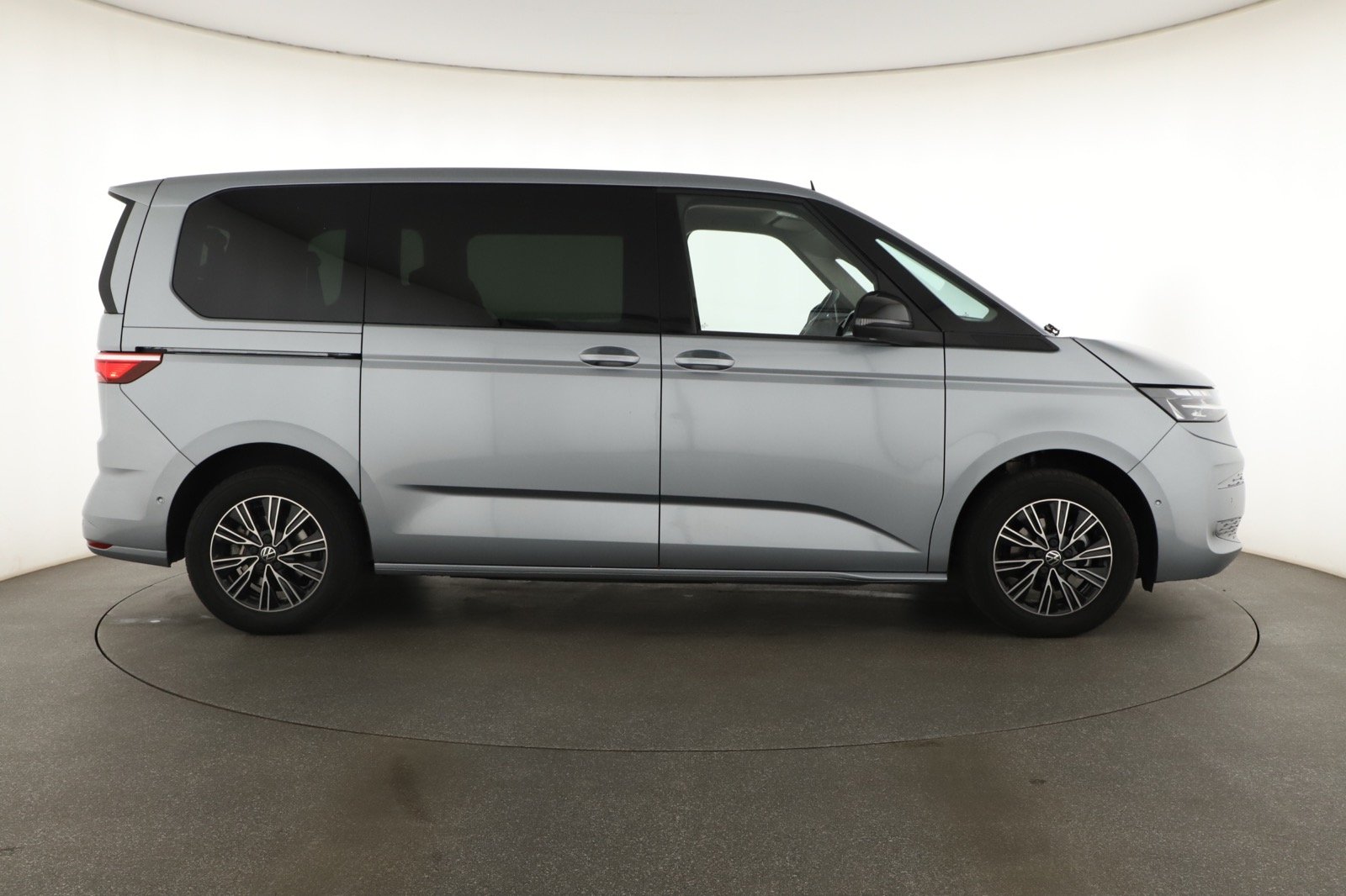 Volkswagen Multivan - 2025