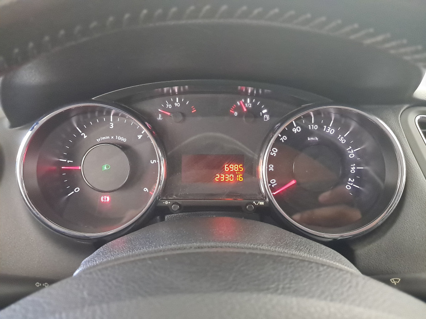 Peugeot 5008, 2011