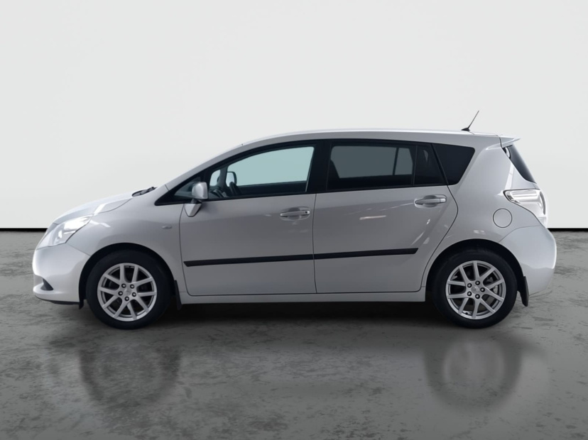 Toyota Verso, 2012