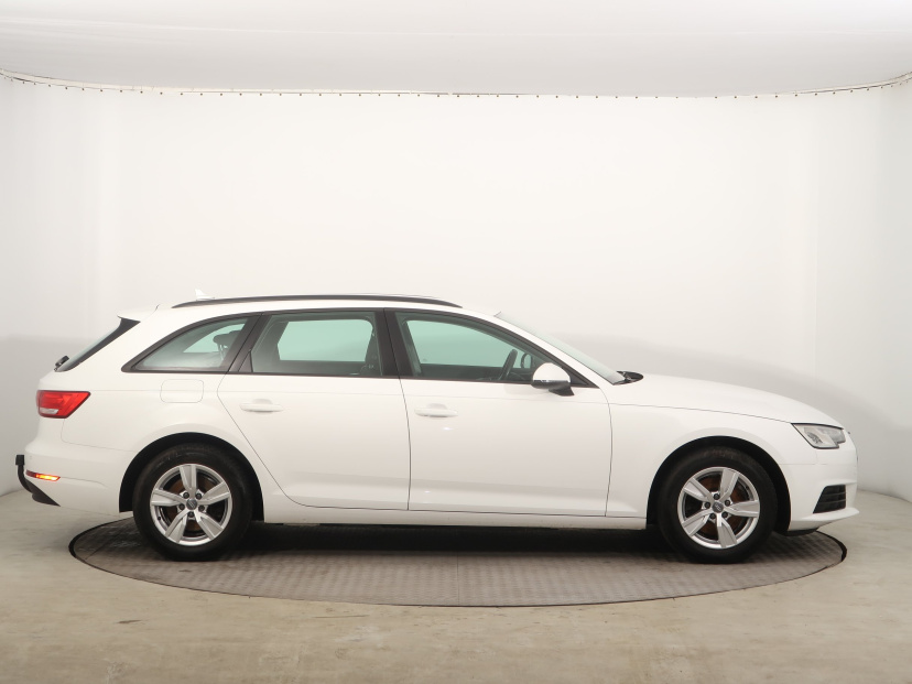 Audi A4, 2016