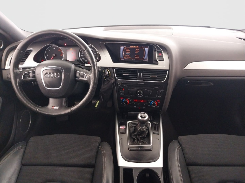 Audi A4, 2010