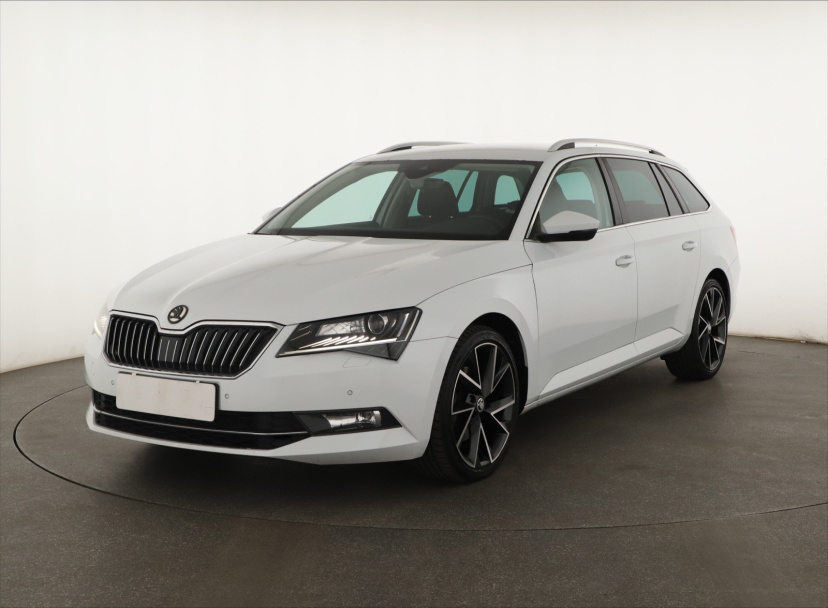 Škoda Superb, 2016