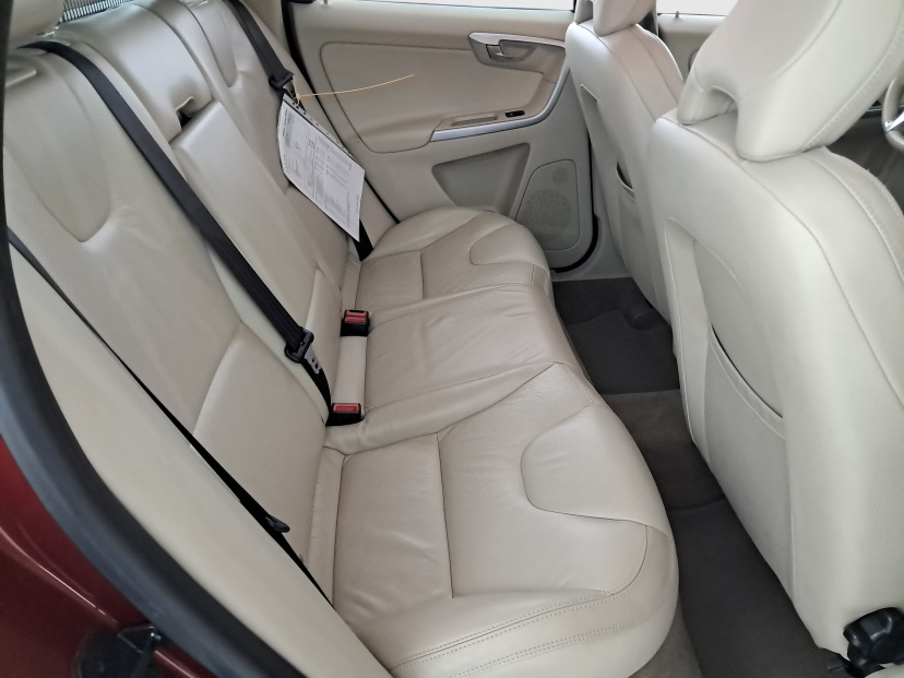 Volvo XC60, 2011