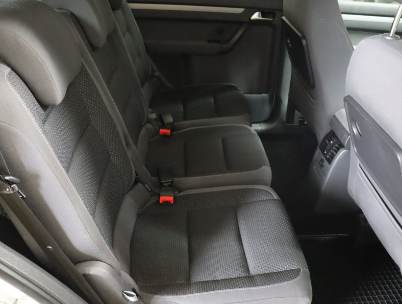 Volkswagen Touran, 2014