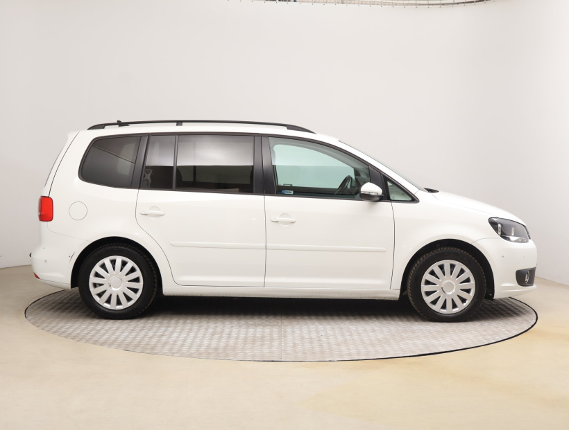 Volkswagen Touran, 2014