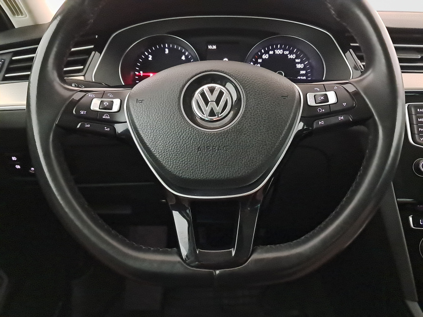 Volkswagen Passat, 2015