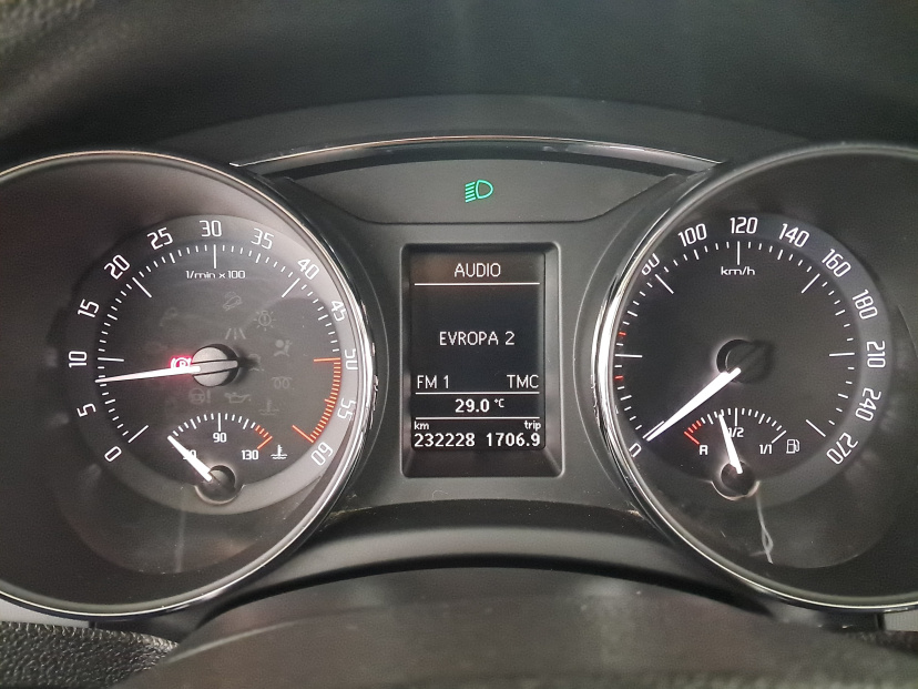 Škoda Superb, 2011