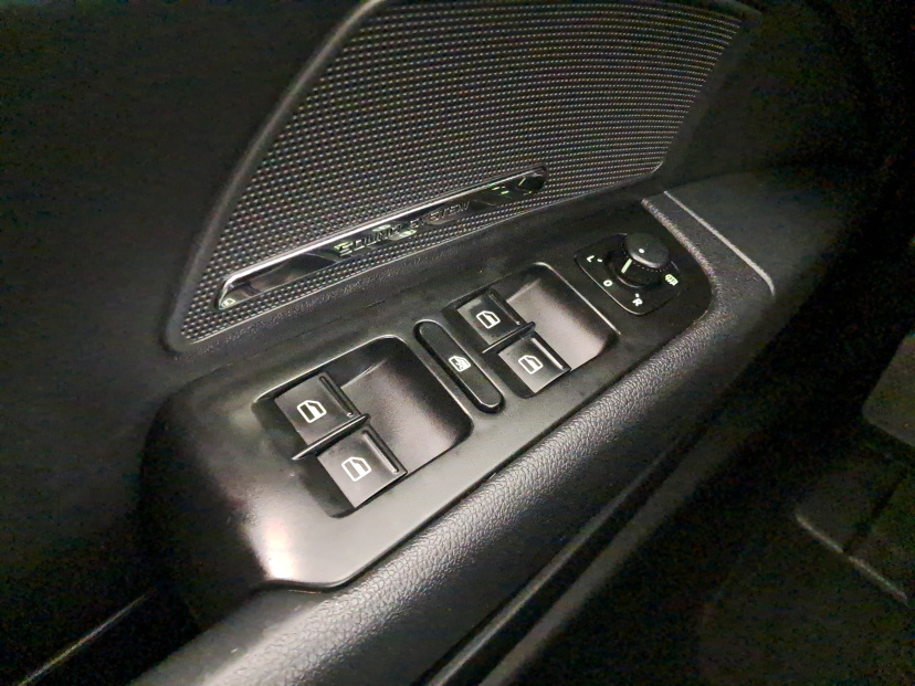 Škoda Superb, 2011