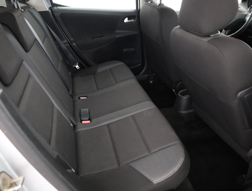 Peugeot 207, 2011