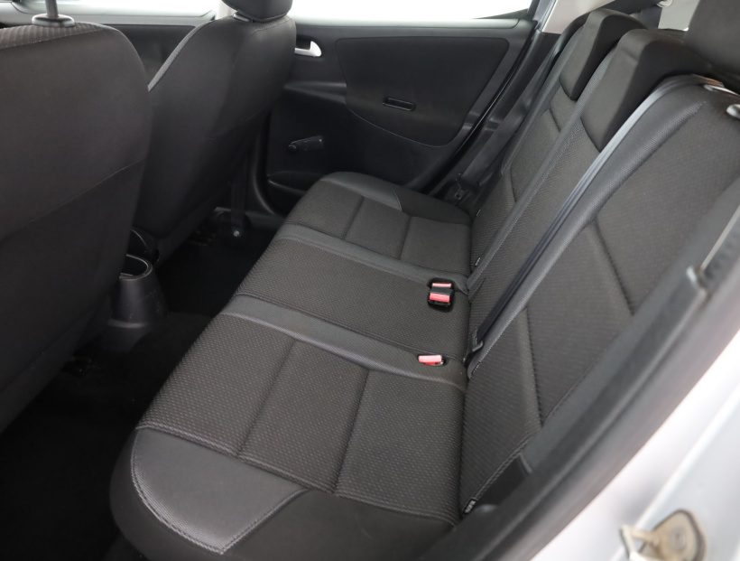 Peugeot 207, 2011