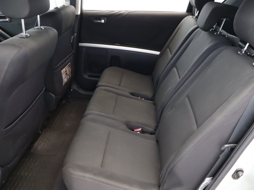 Toyota Corolla Verso, 2005