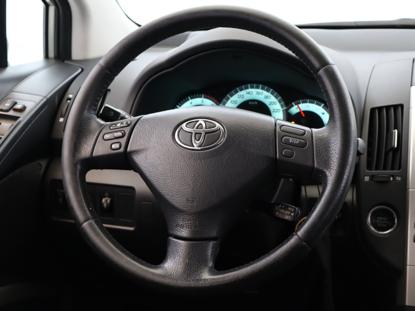 Toyota Corolla Verso, 2005