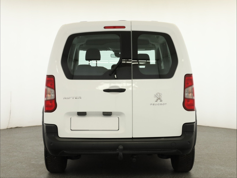 Peugeot Rifter, 2020