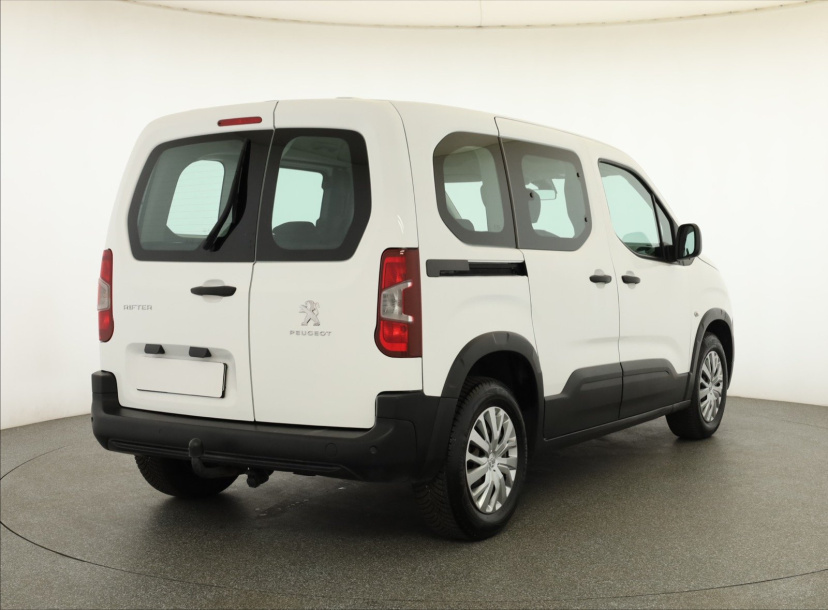 Peugeot Rifter, 2020