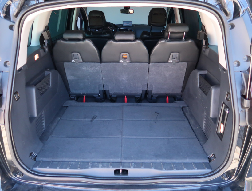 Peugeot 5008, 2012