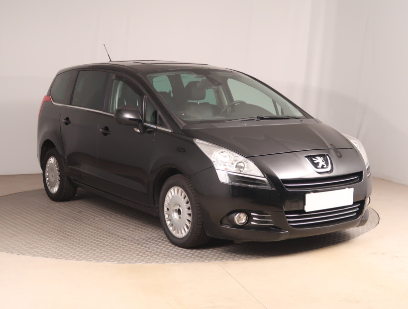 Peugeot 5008, 2012