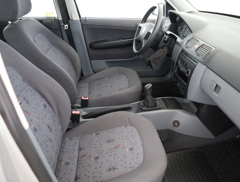 Škoda Fabia, 2000