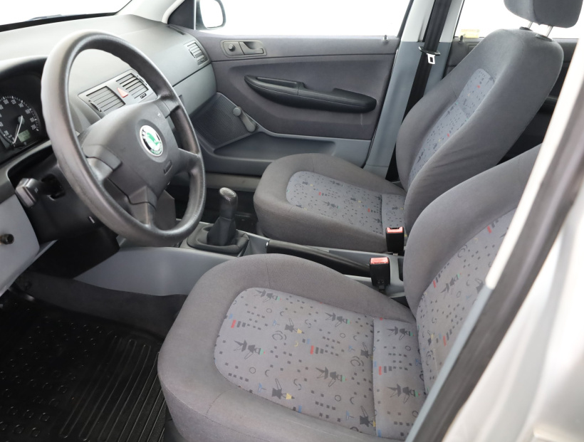 Škoda Fabia, 2000