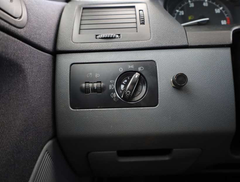 Škoda Fabia, 2000