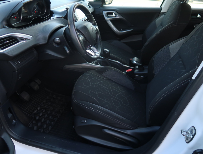Peugeot 2008, 2018