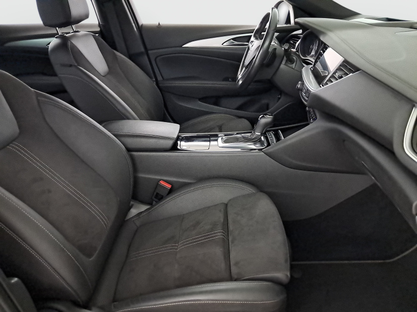 Opel Insignia, 2021