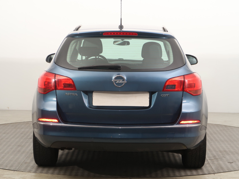 Opel Astra, 2015