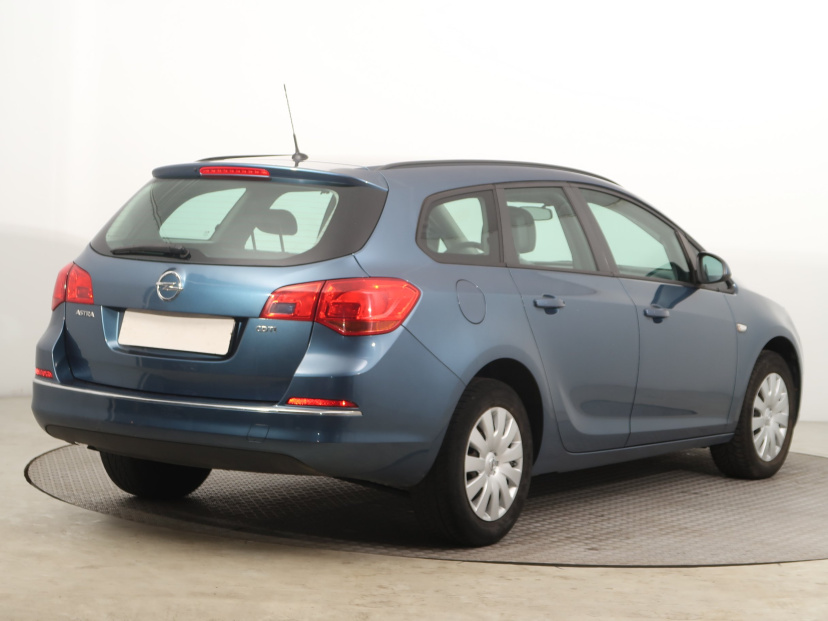 Opel Astra, 2015