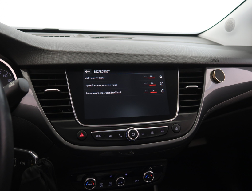 Opel Crossland, 2023