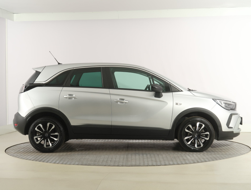 Opel Crossland, 2023
