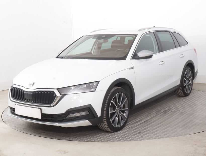 Škoda Octavia Scout, 2022