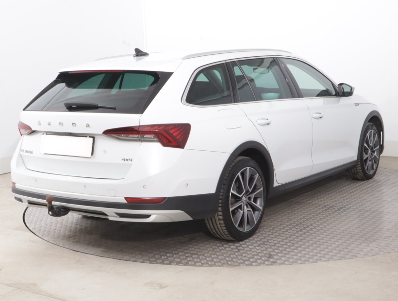 Škoda Octavia Scout, 2022