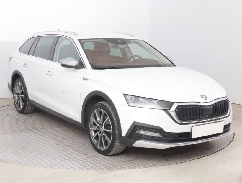 Škoda Octavia Scout, 2022