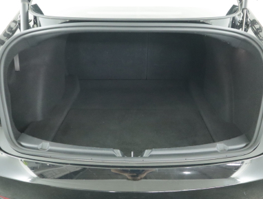 Tesla Model 3 - 2023