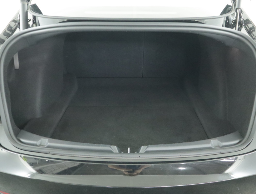 Tesla Model 3, 2023