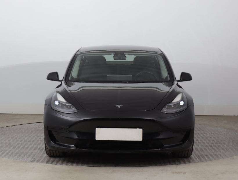 Tesla Model 3, 2023