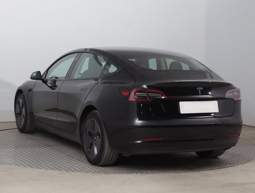 Tesla Model 3, 2023