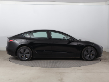 Tesla Model 3 - 2023