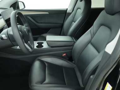 Tesla Model Y - 2023